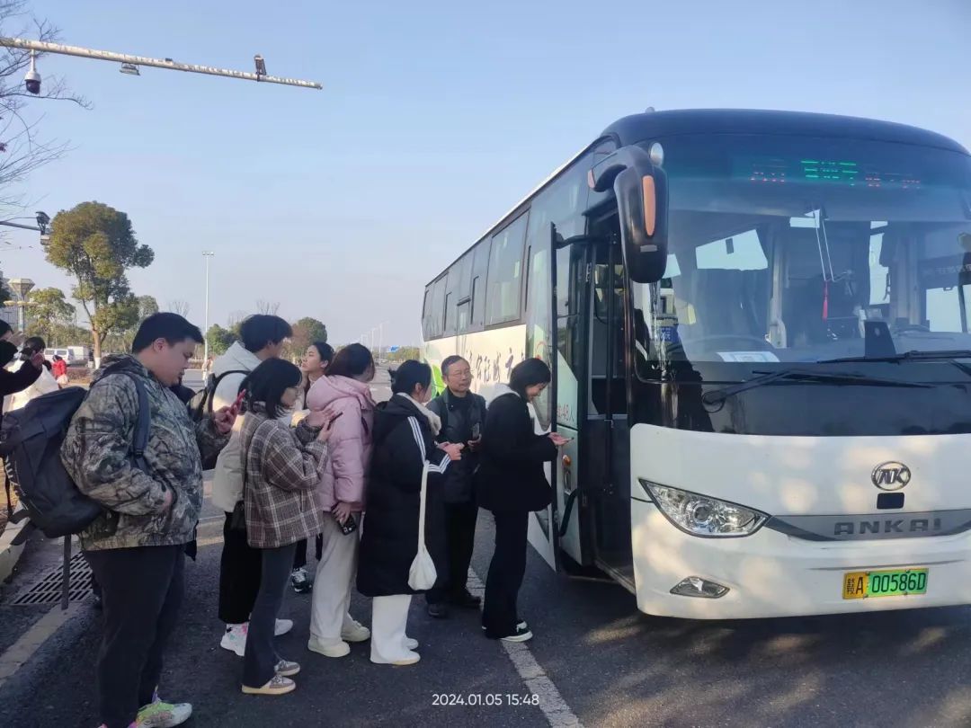 都市城際公交：共青至滕王閣景區(qū)直通車開通啦！